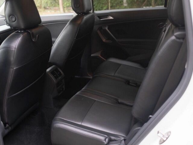 Белый Фольксваген Тигуан, объемом двигателя 2 л и пробегом 67 тыс. км за 13600 $, фото 12 на Automoto.ua