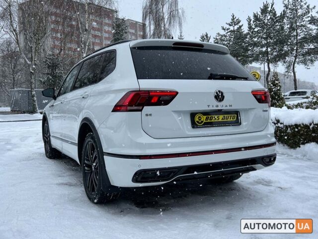 Білий Фольксваген Тігуан, об'ємом двигуна 2 л та пробігом 54 тис. км за 32700 $, фото 4 на Automoto.ua