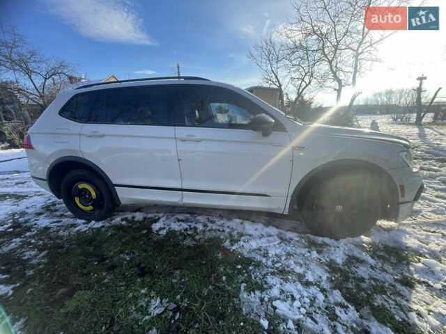 Белый Фольксваген Тигуан, объемом двигателя 1.98 л и пробегом 115 тыс. км за 13000 $, фото 7 на Automoto.ua