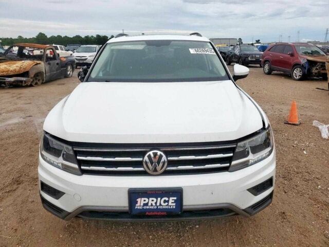 Белый Фольксваген Тигуан, объемом двигателя 2 л и пробегом 76 тыс. км за 14900 $, фото 9 на Automoto.ua