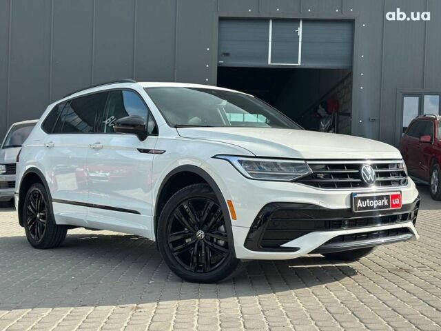 Белый Фольксваген Тигуан, объемом двигателя 2 л и пробегом 58 тыс. км за 31490 $, фото 12 на Automoto.ua