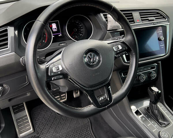 Белый Фольксваген Тигуан, объемом двигателя 1.98 л и пробегом 77 тыс. км за 26550 $, фото 16 на Automoto.ua