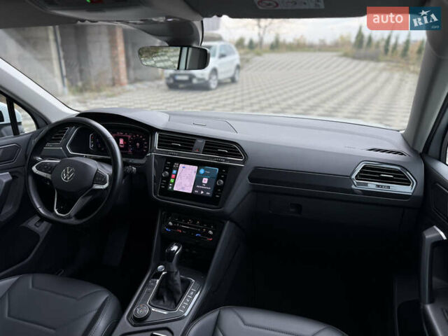 Білий Фольксваген Тігуан, об'ємом двигуна 2 л та пробігом 191 тис. км за 29200 $, фото 49 на Automoto.ua