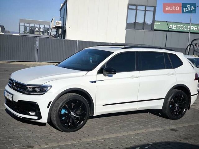 Білий Фольксваген Тігуан, об'ємом двигуна 2 л та пробігом 123 тис. км за 27500 $, фото 36 на Automoto.ua