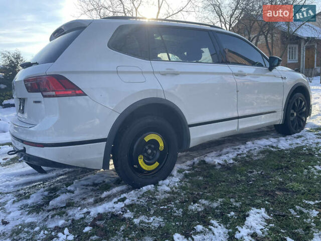 Белый Фольксваген Тигуан, объемом двигателя 1.98 л и пробегом 115 тыс. км за 13000 $, фото 6 на Automoto.ua