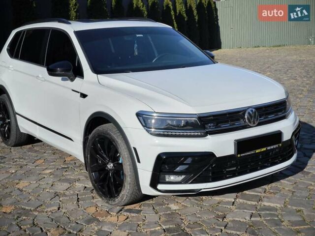 Білий Фольксваген Тігуан, об'ємом двигуна 2 л та пробігом 123 тис. км за 27500 $, фото 11 на Automoto.ua