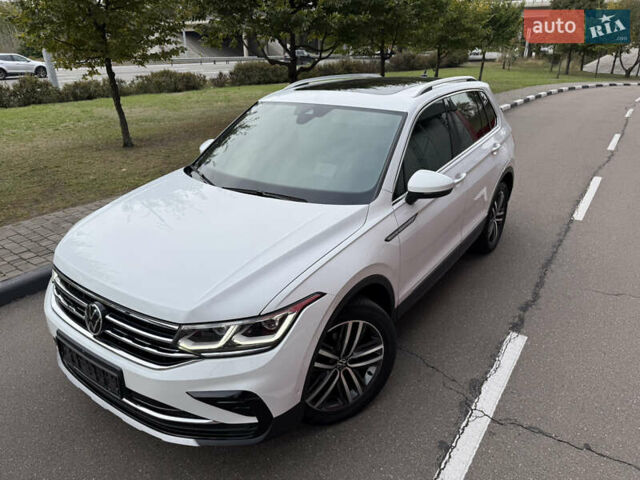 Фольксваген Тигуан 2022 в Киеве на Automoto.ua Белый Фольксваген Тигуан, объемом двигателя 2 л и пробегом 32 тыс. км за 35500 $, фото 12 на Automoto.ua