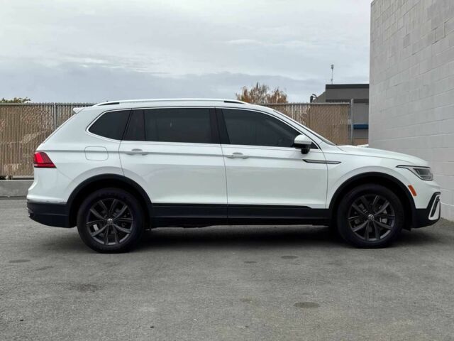 Білий Фольксваген Тігуан, об'ємом двигуна 2 л та пробігом 25 тис. км за 7800 $, фото 6 на Automoto.ua