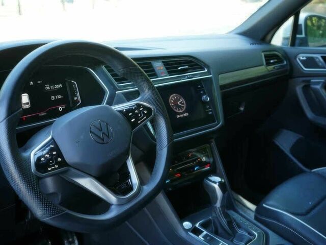 Белый Фольксваген Тигуан, объемом двигателя 2 л и пробегом 21 тыс. км за 21200 $, фото 9 на Automoto.ua