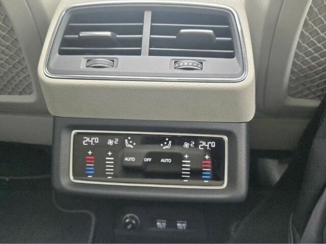 Белый Фольксваген Тигуан, объемом двигателя 0 л и пробегом 50 тыс. км за 25600 $, фото 6 на Automoto.ua