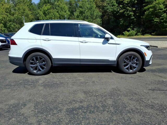 Білий Фольксваген Тігуан, об'ємом двигуна 2 л та пробігом 15 тис. км за 10700 $, фото 3 на Automoto.ua