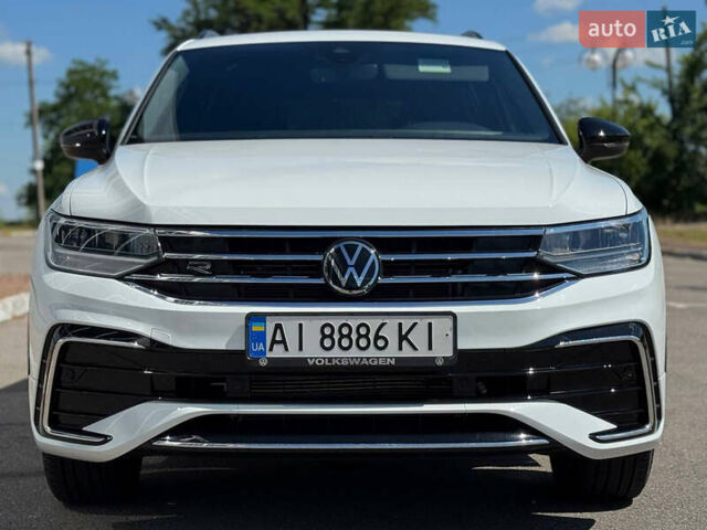 Белый Фольксваген Тигуан, объемом двигателя 1.98 л и пробегом 20 тыс. км за 29700 $, фото 2 на Automoto.ua