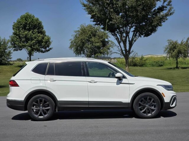 Белый Фольксваген Тигуан, объемом двигателя 2 л и пробегом 25 тыс. км за 17300 $, фото 6 на Automoto.ua