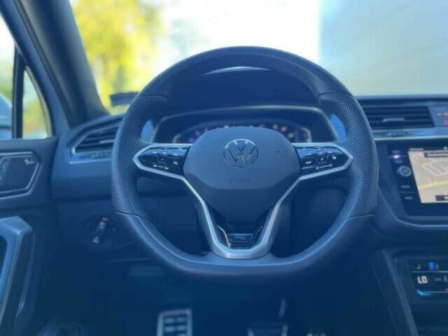 Білий Фольксваген Тігуан, об'ємом двигуна 2 л та пробігом 20 тис. км за 12000 $, фото 10 на Automoto.ua