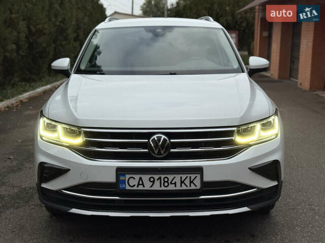 Белый Фольксваген Тигуан, объемом двигателя 1.98 л и пробегом 55 тыс. км за 39500 $, фото 1 на Automoto.ua