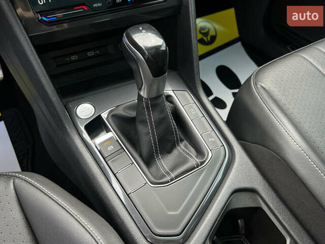 Білий Фольксваген Тігуан, об'ємом двигуна 2 л та пробігом 30 тис. км за 31500 $, фото 18 на Automoto.ua