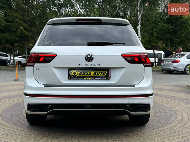 Білий Фольксваген Тігуан, об'ємом двигуна 2 л та пробігом 30 тис. км за 31500 $, фото 5 на Automoto.ua