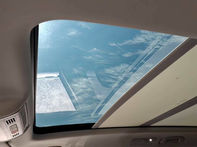 Білий Фольксваген Тігуан, об'ємом двигуна 2 л та пробігом 15 тис. км за 10700 $, фото 9 на Automoto.ua