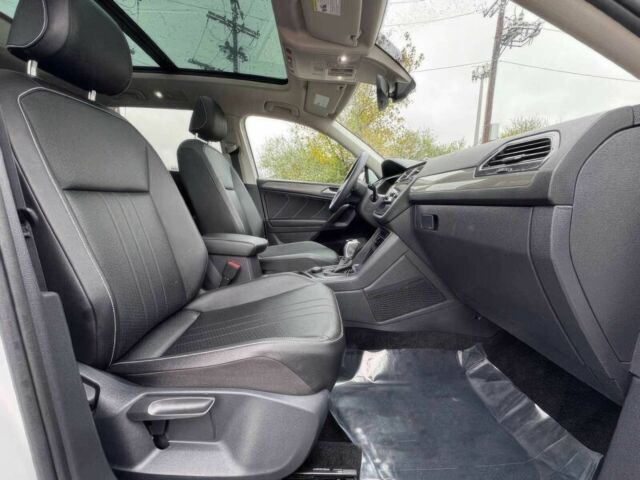 Белый Фольксваген Тигуан, объемом двигателя 2 л и пробегом 15 тыс. км за 9000 $, фото 9 на Automoto.ua