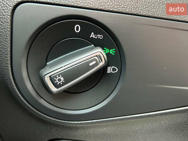 Білий Фольксваген Тігуан, об'ємом двигуна 2 л та пробігом 30 тис. км за 31500 $, фото 11 на Automoto.ua