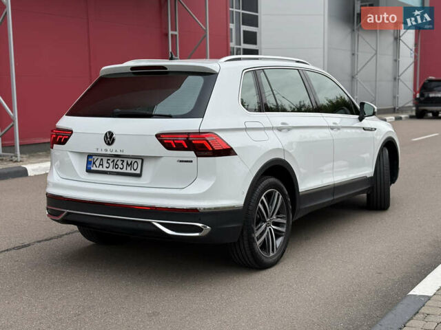 Фольксваген Тигуан 2022 в Киеве на Automoto.ua Белый Фольксваген Тигуан, объемом двигателя 2 л и пробегом 32 тыс. км за 35500 $, фото 8 на Automoto.ua