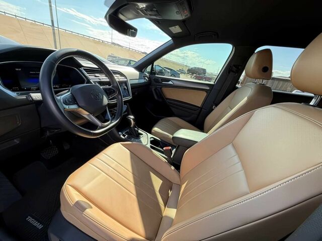 Белый Фольксваген Тигуан, объемом двигателя 2 л и пробегом 12 тыс. км за 15000 $, фото 6 на Automoto.ua