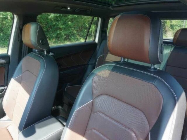 Белый Фольксваген Тигуан, объемом двигателя 2 л и пробегом 25 тыс. км за 20300 $, фото 9 на Automoto.ua