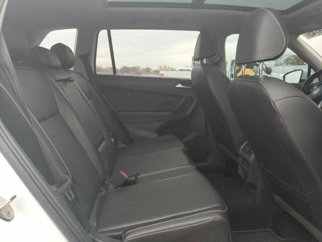 Белый Фольксваген Тигуан, объемом двигателя 2 л и пробегом 123 тыс. км за 4100 $, фото 10 на Automoto.ua