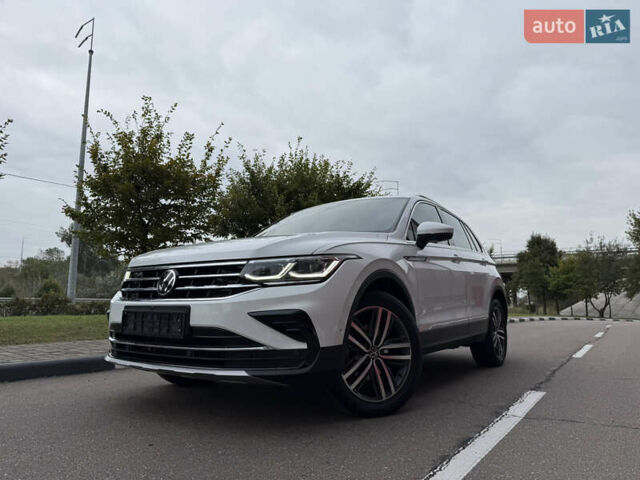 Фольксваген Тигуан 2022 в Киеве на Automoto.ua Белый Фольксваген Тигуан, объемом двигателя 2 л и пробегом 32 тыс. км за 35500 $, фото 14 на Automoto.ua