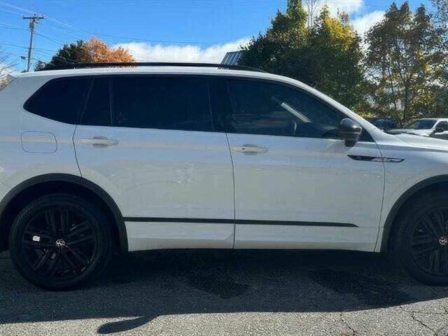 Белый Фольксваген Тигуан, объемом двигателя 2 л и пробегом 22 тыс. км за 15000 $, фото 3 на Automoto.ua