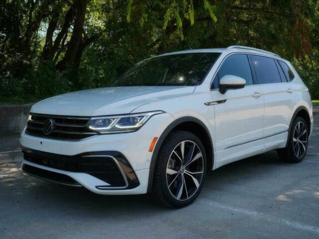 Белый Фольксваген Тигуан, объемом двигателя 2 л и пробегом 21 тыс. км за 21200 $, фото 2 на Automoto.ua