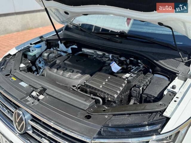 Белый Фольксваген Тигуан, объемом двигателя 1.98 л и пробегом 20 тыс. км за 29700 $, фото 9 на Automoto.ua