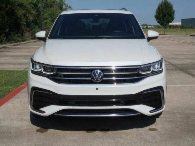 Белый Фольксваген Тигуан, объемом двигателя 2 л и пробегом 29 тыс. км за 14600 $, фото 1 на Automoto.ua