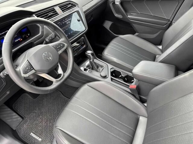 Білий Фольксваген Тігуан, об'ємом двигуна 2 л та пробігом 25 тис. км за 7800 $, фото 7 на Automoto.ua