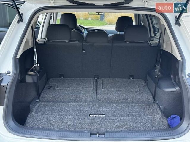 Белый Фольксваген Тигуан, объемом двигателя 1.98 л и пробегом 105 тыс. км за 21750 $, фото 35 на Automoto.ua