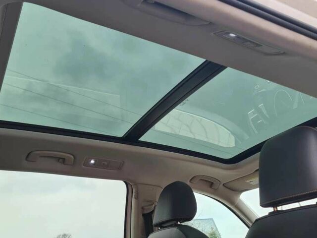 Білий Фольксваген Тігуан, об'ємом двигуна 2 л та пробігом 75 тис. км за 12400 $, фото 13 на Automoto.ua