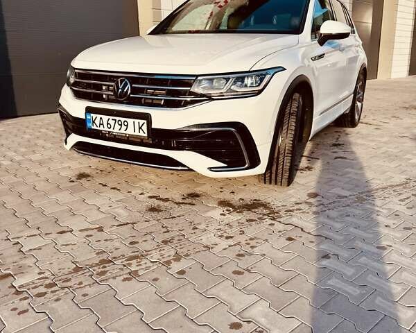 Белый Фольксваген Тигуан, объемом двигателя 1.98 л и пробегом 41 тыс. км за 42000 $, фото 3 на Automoto.ua