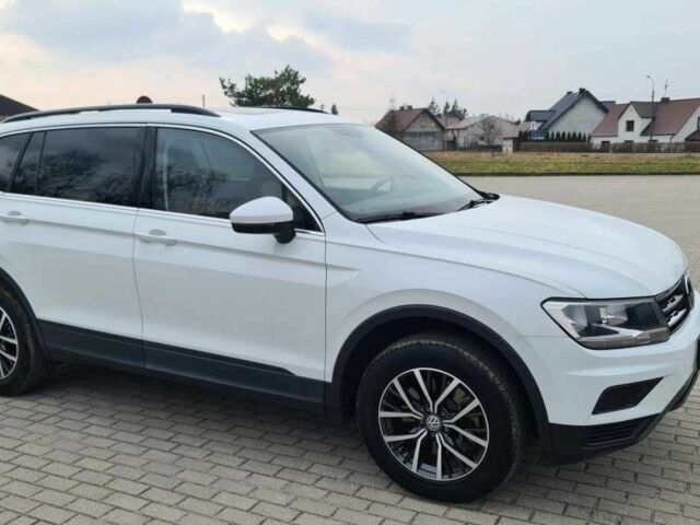 Білий Фольксваген Тігуан, об'ємом двигуна 2 л та пробігом 75 тис. км за 12400 $, фото 17 на Automoto.ua