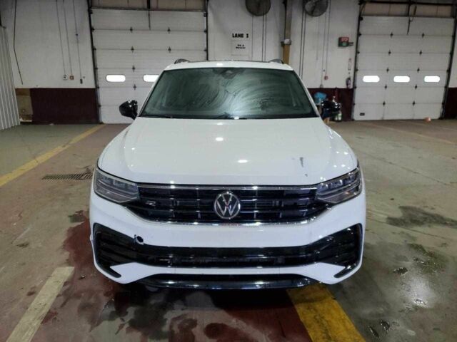 Білий Фольксваген Тігуан, об'ємом двигуна 2 л та пробігом 58 тис. км за 9000 $, фото 4 на Automoto.ua