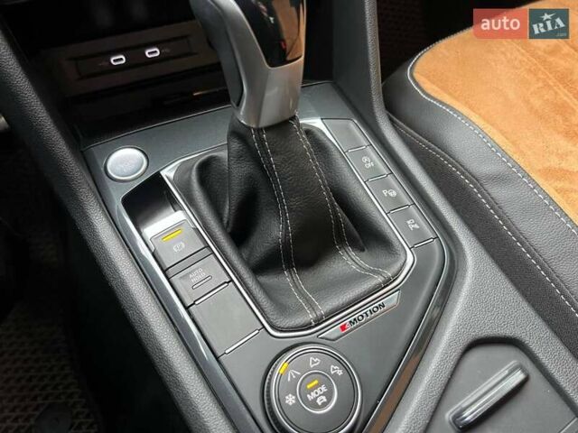 Білий Фольксваген Тігуан, об'ємом двигуна 1.98 л та пробігом 48 тис. км за 39000 $, фото 38 на Automoto.ua