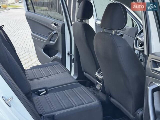 Белый Фольксваген Тигуан, объемом двигателя 1.98 л и пробегом 105 тыс. км за 21750 $, фото 32 на Automoto.ua