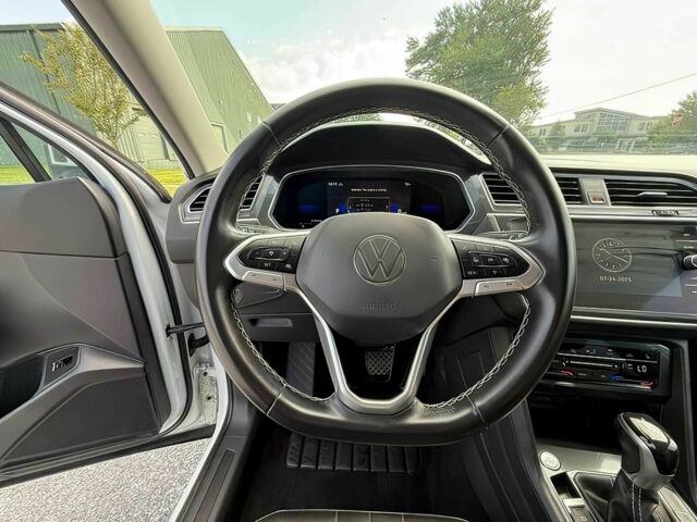 Белый Фольксваген Тигуан, объемом двигателя 2 л и пробегом 25 тыс. км за 17300 $, фото 8 на Automoto.ua