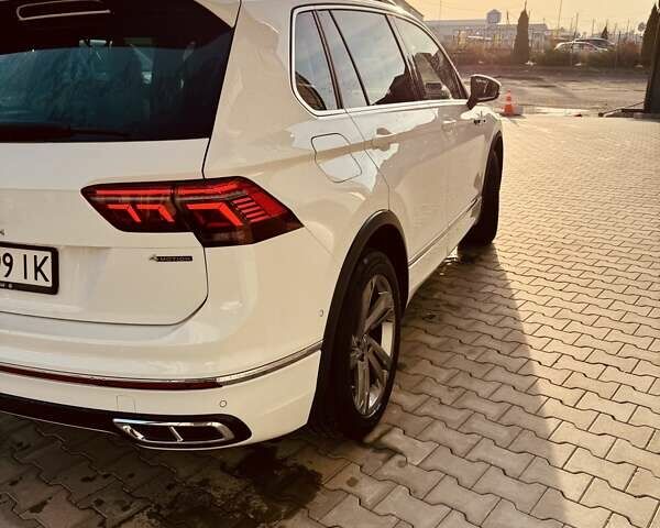 Белый Фольксваген Тигуан, объемом двигателя 1.98 л и пробегом 41 тыс. км за 42000 $, фото 8 на Automoto.ua