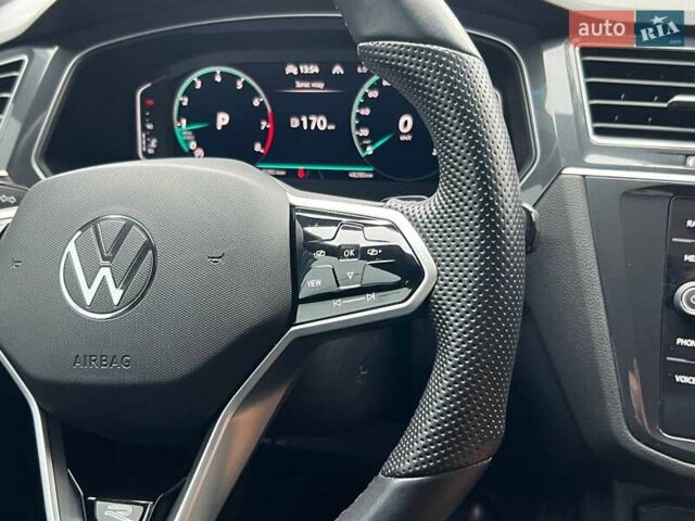 Білий Фольксваген Тігуан, об'ємом двигуна 1.98 л та пробігом 48 тис. км за 39000 $, фото 35 на Automoto.ua