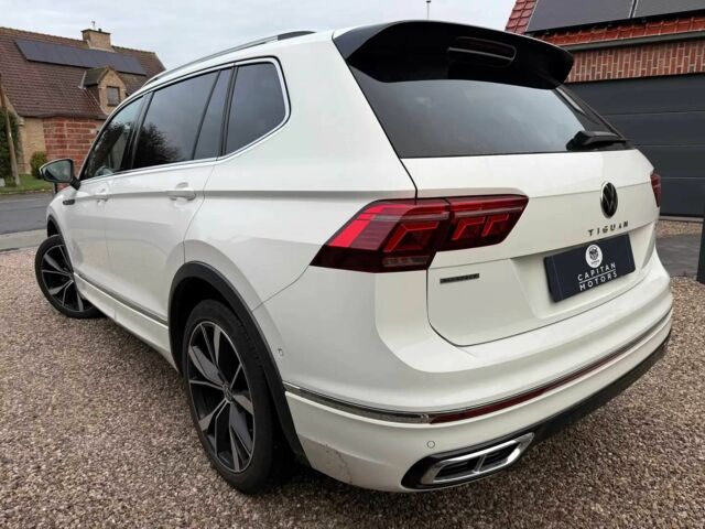 Белый Фольксваген Тигуан, объемом двигателя 2 л и пробегом 27 тыс. км за 17000 $, фото 2 на Automoto.ua