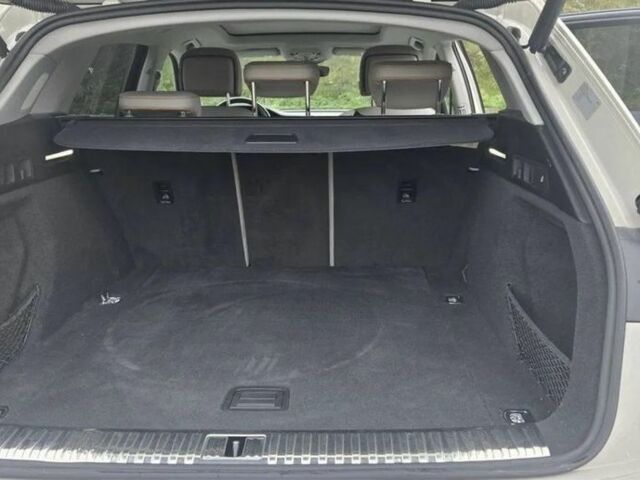 Белый Фольксваген Тигуан, объемом двигателя 0 л и пробегом 50 тыс. км за 25600 $, фото 7 на Automoto.ua