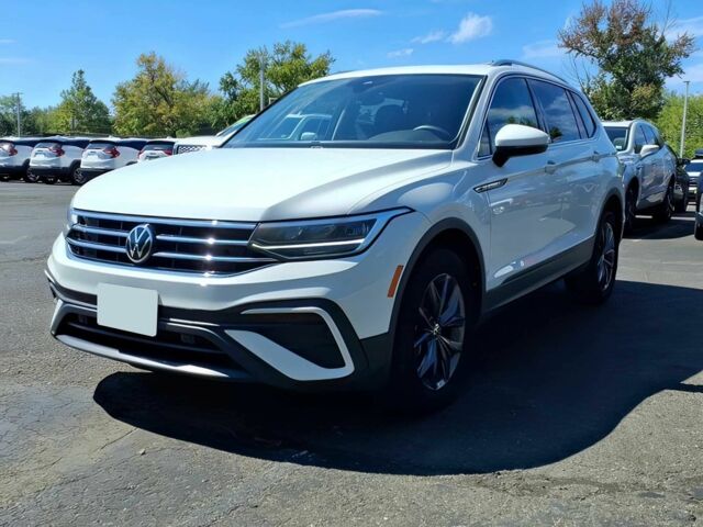 Білий Фольксваген Тігуан, об'ємом двигуна 2 л та пробігом 15 тис. км за 10700 $, фото 2 на Automoto.ua