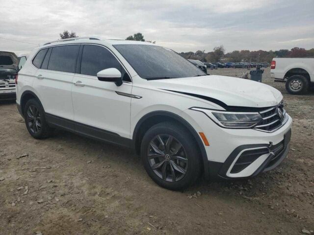 Белый Фольксваген Тигуан, объемом двигателя 2 л и пробегом 123 тыс. км за 4100 $, фото 3 на Automoto.ua