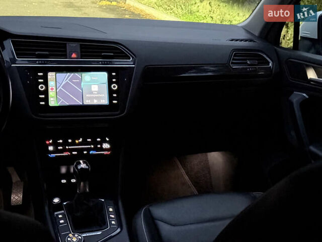 Белый Фольксваген Тигуан, объемом двигателя 1.98 л и пробегом 55 тыс. км за 39500 $, фото 11 на Automoto.ua