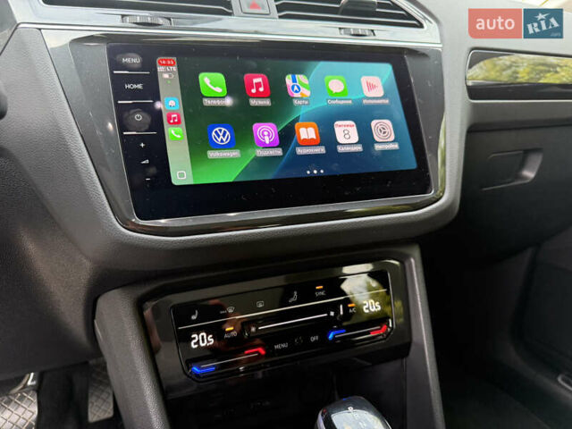 Білий Фольксваген Тігуан, об'ємом двигуна 2 л та пробігом 32 тис. км за 35500 $, фото 31 на Automoto.ua